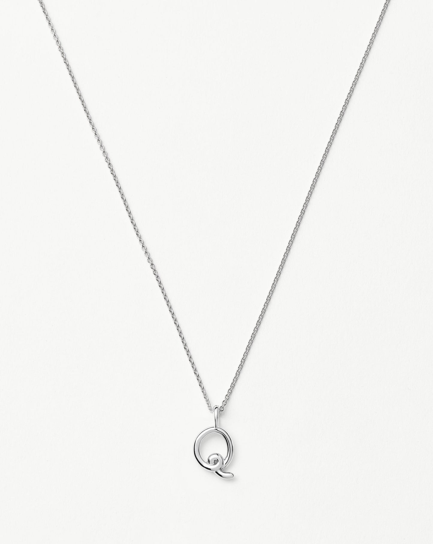 Curly Molten Mini Initial Necklace - Q | Sterling Silver