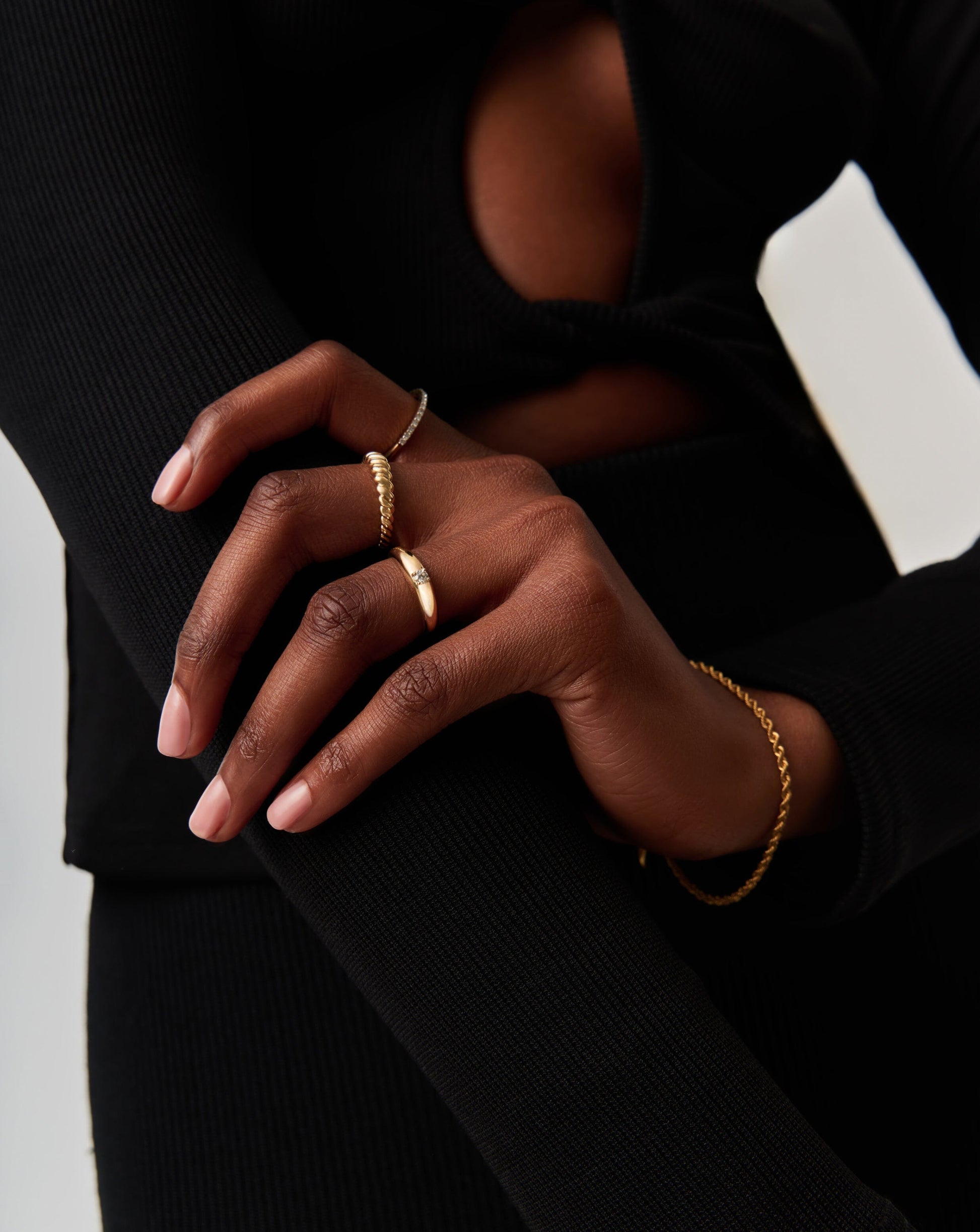 Solid Gold Single Diamond Classic Dome Ring | 14ct Solid Gold/Diamond
